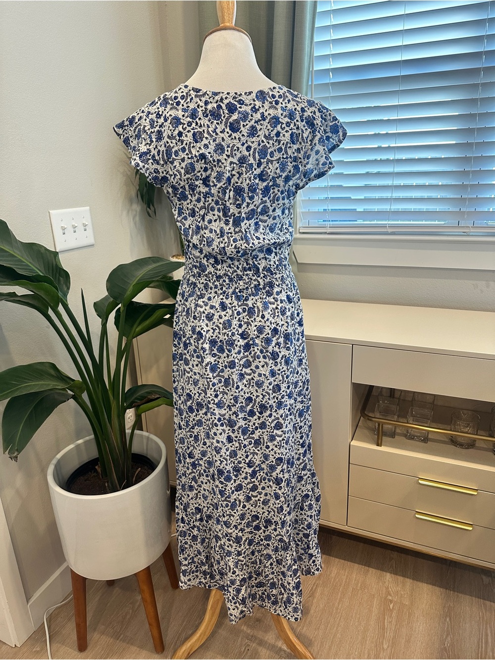 Lucky Brand Blue and White Floral Midi Dress - Picture 7 of 11